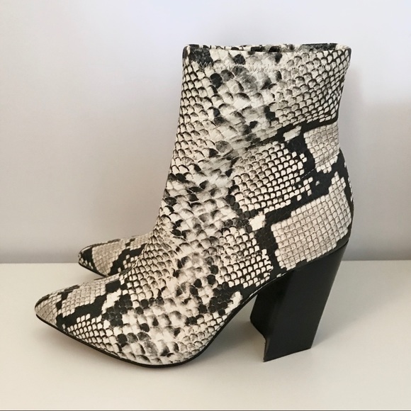 Vince Camuto SETILLEN BOOTIE Snakeskin - Picture 8 of 9